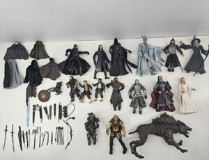 Lord of The Rings Action Figures LOT OF 16 Accessories ToyBiz Fellowship LOTR